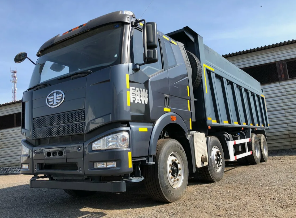 Самосвал FAW 8x4