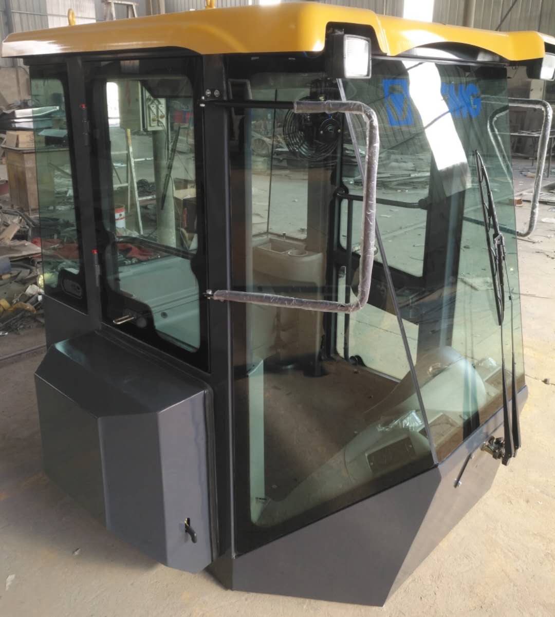 Кабина погрузчика XCMG ZL50G (старого образца) Z5G.10.1.1