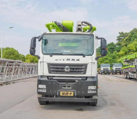 Автобетононасос Zoomlion 50X-6RZ  SITRAK 8x4