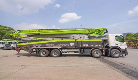 Автобетононасос SCANIA P450 8*4 VIN YS2P8X43XM5636810
