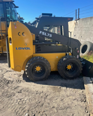 Мини погрузчик FOTON LOVOL FSL75