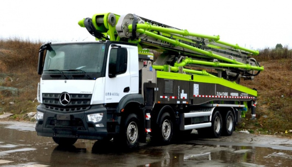Автобетононасос Zoomlion 59X-6RZ Шасси Mercedes