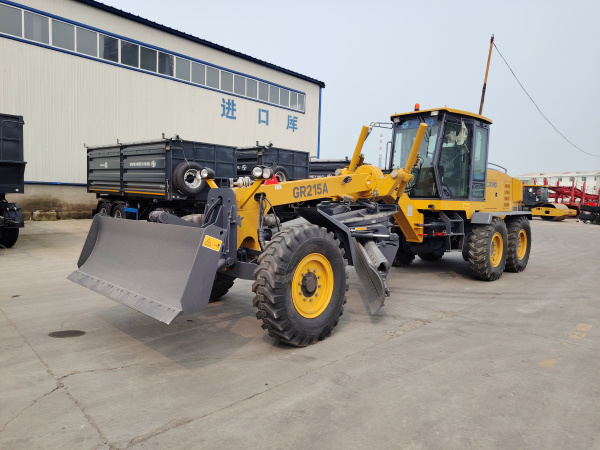 Грейдер XCMG GR215A