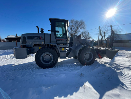 Фронтальный погрузчик LUGONG LG946 VIN LM94624030007
