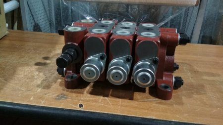 Гидрораспределитель джойстика ZL15.3 16MPa