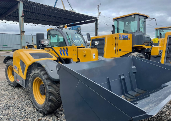 Погрузчик телескопический XCMG XC6-3007K