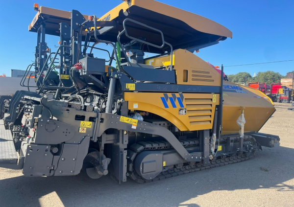 Асфальтоукладчик XCMG RP603