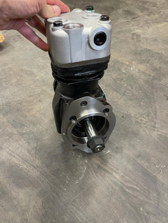 Компрессор воздушный двигателя Cummins 6BT (3509DR10-010)