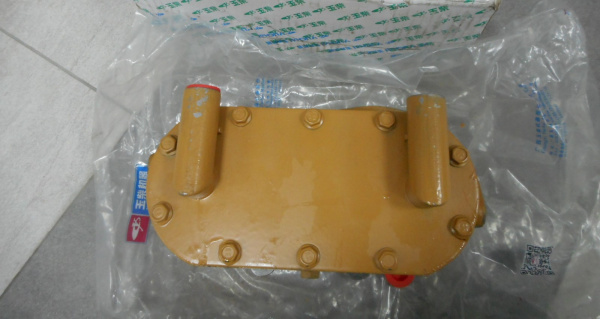 Маслоохладитель (теплообменник) двигателя Yuchai YC6108G, YC6B125