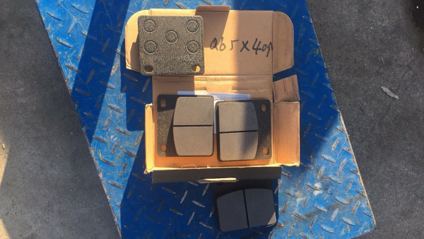 Колодка тормозная (квадратная) SDLG918/ZL15.5.1/Z200266/7200000208