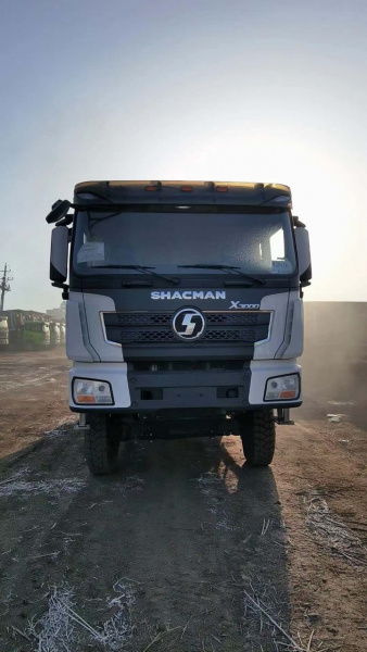 Самосвал Shacman X3000 6x6
