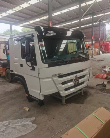 Кабина HOWO HW76
