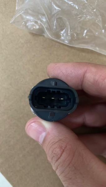 Датчик давления в рампе 0281002937 (BOSCH) ЕВРО 4 F3000