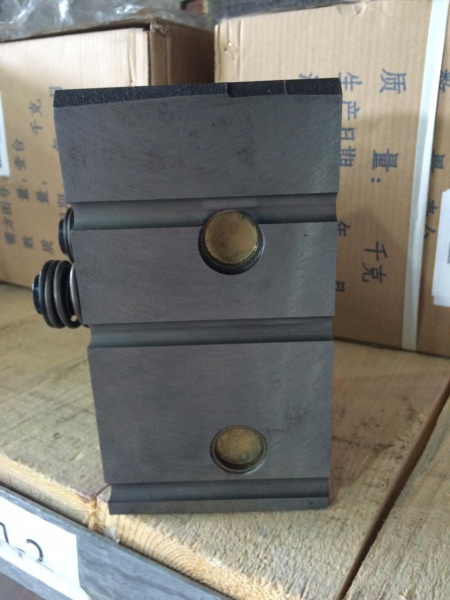 Головка блока цилиндров (ГБЦ) в сборе двигателя Weichai WD10 (612600040387, 61560040040A)