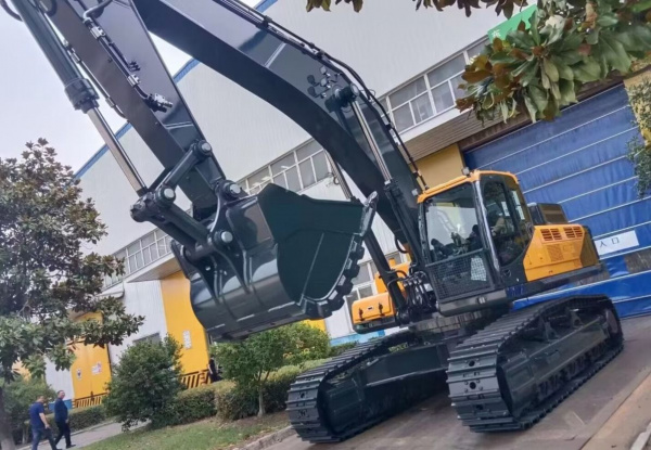 Экскаватор HYUNDAI 205VS