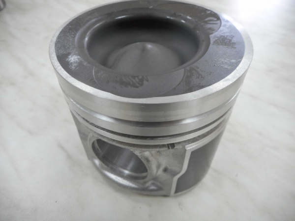 Поршень двигателя Yuchai YCD4J22G