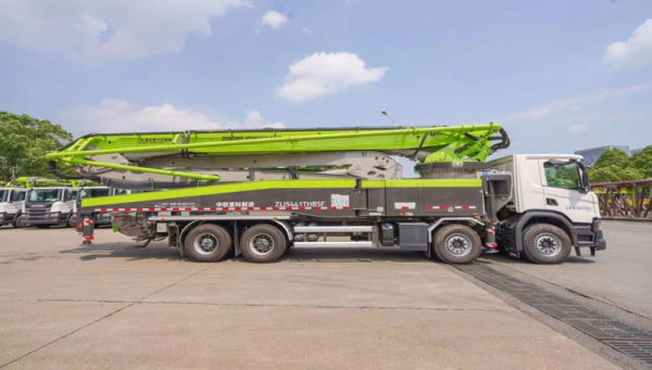 Автобетононасос Zoomlion 50X-6RZ SCANIA 8x4