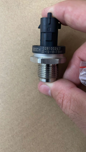 Датчик давления в рампе 0281002937 (BOSCH) ЕВРО 4 F3000