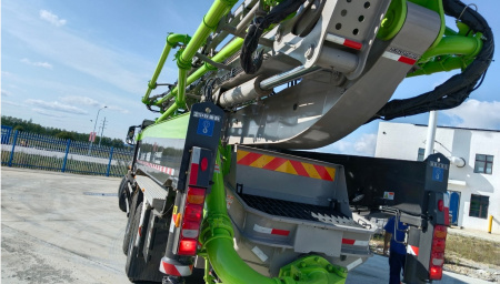 Автобетононасос Zoomlion 50X-6RZ SCANIA 8x4