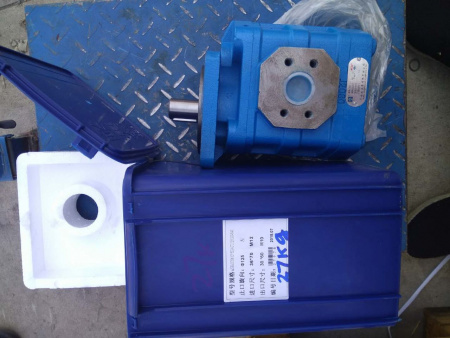 Насос гидравлический CBGj2080 (шпонка) ZL50G (5002029, 803004540)