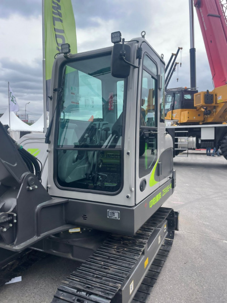 Кабина ZOOMLION ZE60E-10